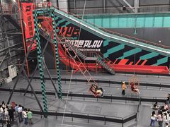 -极限PLAY运动娱乐新世界·团建派对表演休闲馆·室内高空游乐园