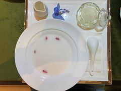 -燕庭·纯燕窝·甜品下午茶(南京西路店)