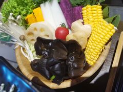 -湊湊火锅·茶憩(新中关购物中心店)