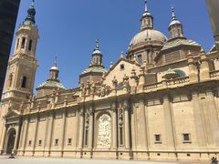 -皮拉尔圣母圣殿主教座堂