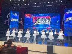 -小荧星艺校(浦东中环分校)