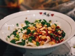 葱油拌粉-盟重烧烤(东瓜山创始店)