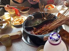 -钢管厂五区小郡肝串串香(蜀都万达店)