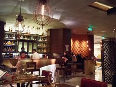 -恰餐厅及酒吧 CHAR Bar & Grill (北京丽都皇冠假日店)