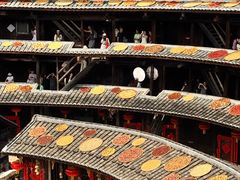 -初溪土楼群