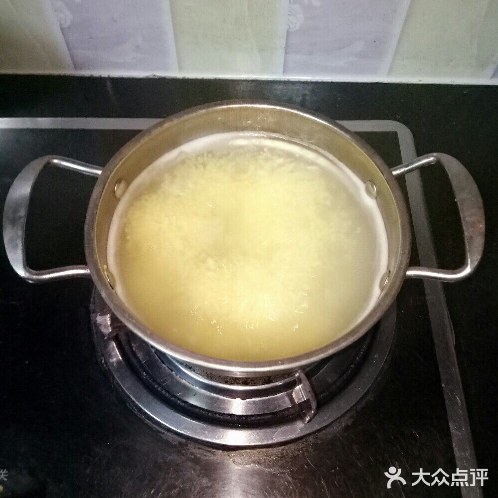 秋日暖胃养生系列之紫薯小米粥[爱心]