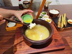 -良米山·云南野生菌过桥米线(上海首店)