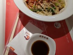 油泼面-食悦天美食广场(沈阳青年大街万象城店)