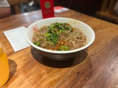 -万记麻辣烫国展总店