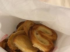 -上海哈尔滨食品厂(汇联商厦店)