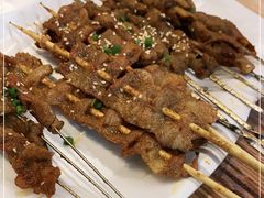 -老街烧烤大排档·地道湖北菜·龙虾馆(汉口火车站店)