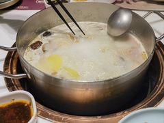 -洪氏嗨捞·猪肚鸡火锅(阳光天地店)