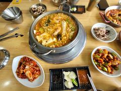 -牛信亭韩国料理·炭火烤肉(紫藤路店)