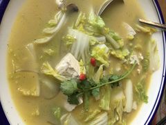 骨汤白菜炖豆腐-小放牛炒菜馆(军校店)