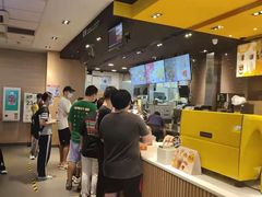 -麦当劳(中二横路店)