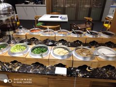 自助调料区-星湖特色餐厅· 三岔湖环球融创天堂洲际酒店