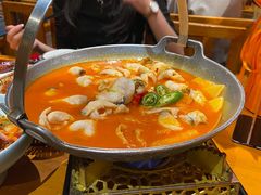 思茅酸菜鱼片-老滇山寨•云南特色菜•地方菜•民族风情歌舞表演(金碧店)