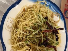-霄汉牛三鲜湖北砂锅菜(万松园2店)