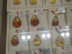 -华夏典当行(龙德广场店)