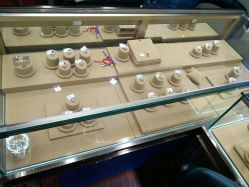 -恒阳珠宝·高级定制镶嵌·天然彩宝·天然钻石(南京西路店)