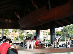 -Sunset Bar(丹绒亚路香格里拉店)