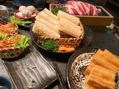 -湊湊火锅·茶憩(打浦桥日月光店)