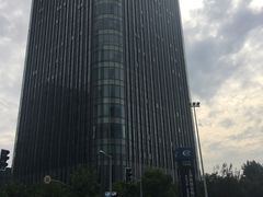 -上海跨国采购会展中心