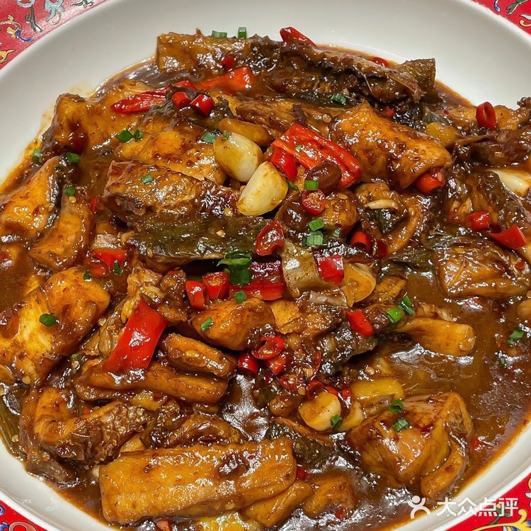 南昌老店 终于找到了…好吃的红烧土鸡煲了🐔 