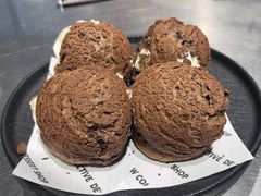 -W COLLECTIVE  DESSERT SHOP