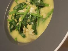 豌豆黄浸豌豆尖-半山腰·云南菜(侨福芳草地店)