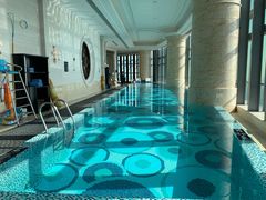 -珠海瑞吉酒店游泳池