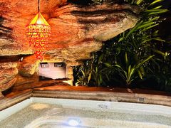 -海口观澜湖火山温泉谷