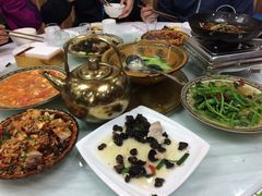 -乡土特色.冷锅鱼.牦牛肉汤锅