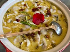 特色酸菜黑鱼-嘉厨小馆(宜山路店)