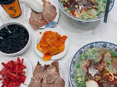 小菜-德元兰州纯汤牛肉面(龙阳路店)