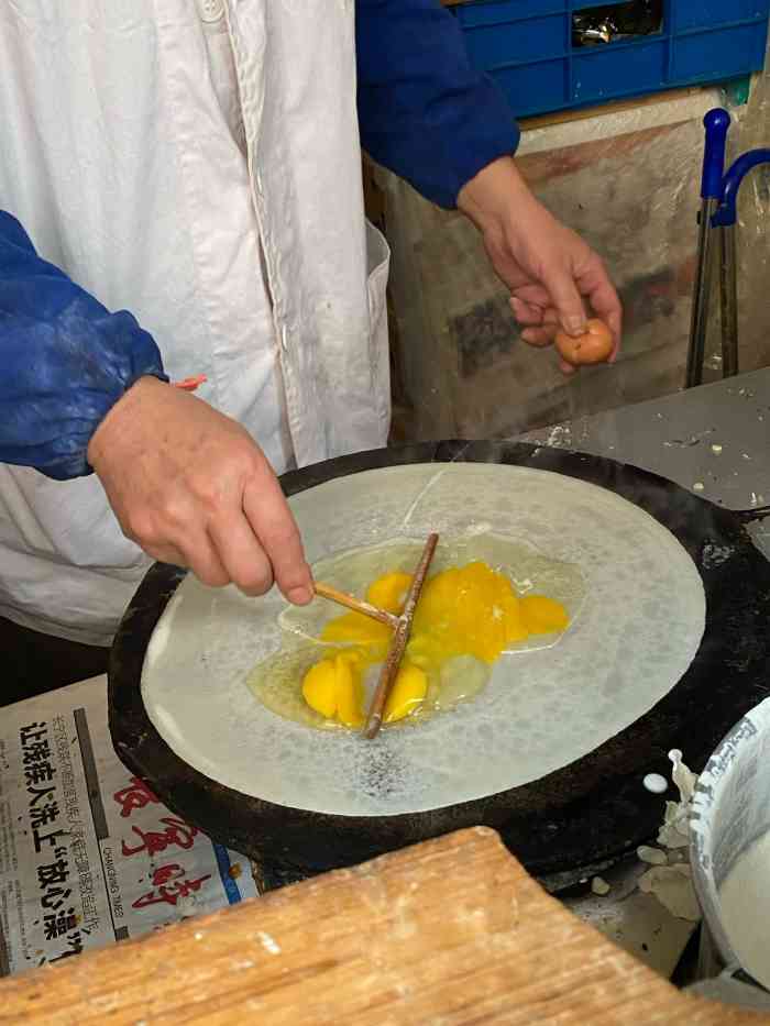 鸡蛋饼摊-"居然就在家门口小区里面 以前一直不知道 .