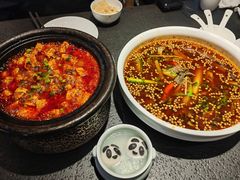 -万重锦·人文川菜馆(骡马市店)