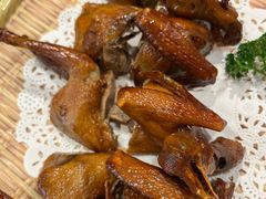 招牌乳鸽-虾饺妹·粤式手工点心(水荫路店)