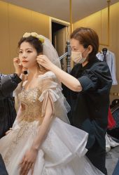 -GRACE KELLY婚纱与礼服(北京店)