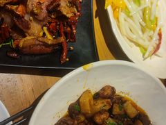 -隔壁老王·家常云南菜(花巷店)