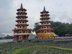 -龙虎塔