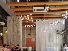 -香山湖家家宴(中山陵店)