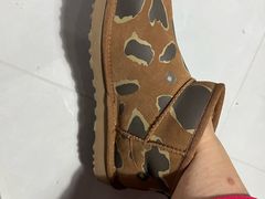 -UGG(燕莎奥特莱斯购物中心店)