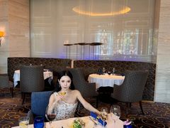 -AZUR聚(香格里拉饭店)