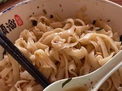 -顺溜·手工刀削面·黑金店(铜锣湾店)