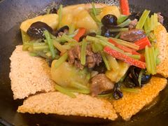 一个锅巴和时蔬-薇酌饮·陕西菜(南门外店)
