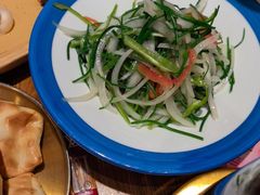 沙葱皮辣红-清真·双公羊·馕坑烤全羊(奥体店)
