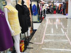 -广州白马服装市场