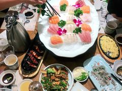 -青瓦餐厅·生鱼片·韩园烤肉(西塔店)