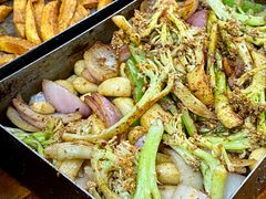 -老东镇啤酒屋海鲜加工·蒸汽海鲜·海鲜烧烤(台东店)